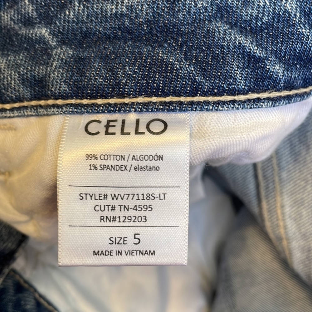 NWT High Rise Straight Jean - Picture 7 of 8